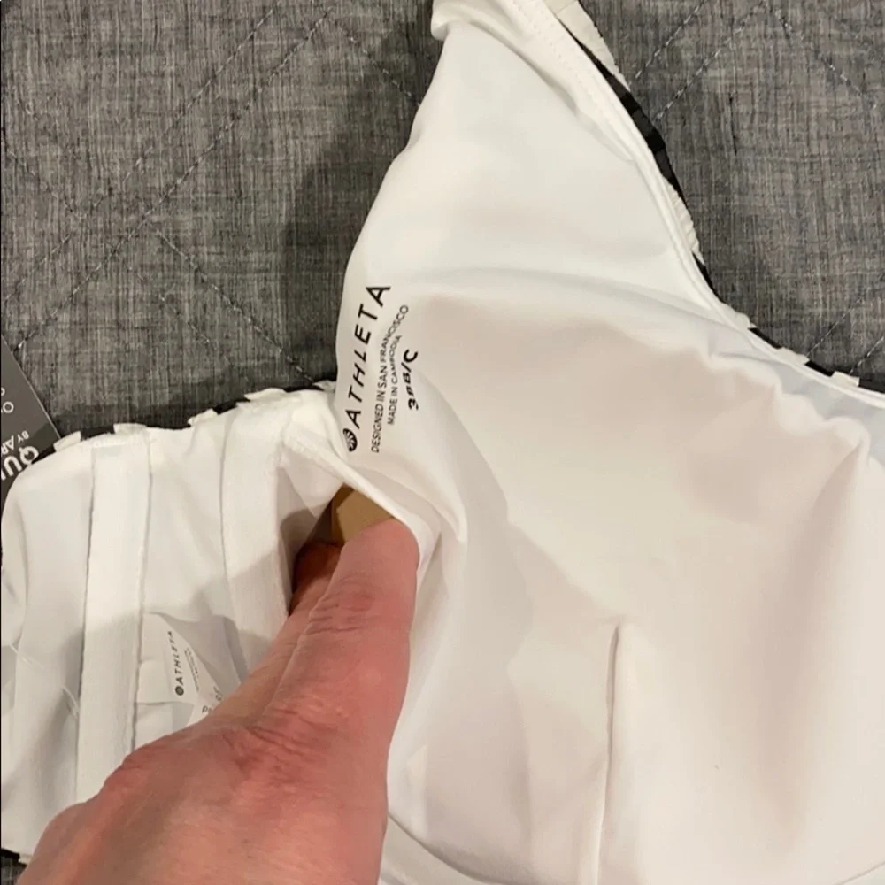 Athleta NWT Seersucker Scoop Bikini Top